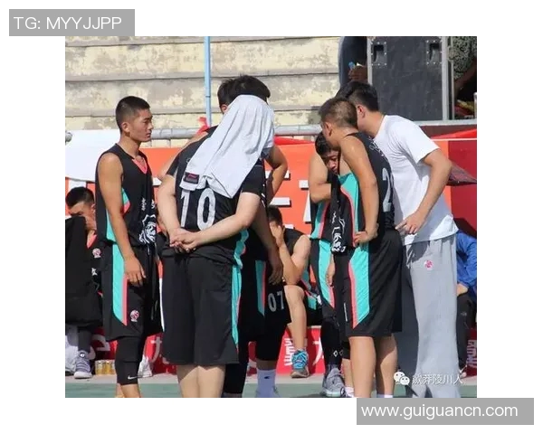 重庆篮球队与深圳篮球队赛后复盘团队协作的精彩瞬间与战术分析